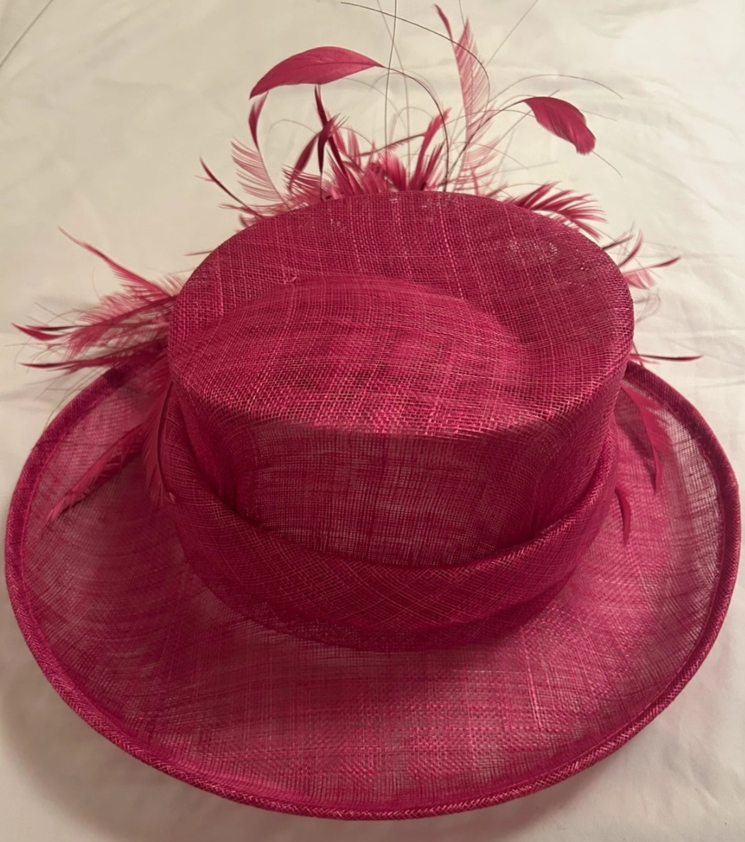 A Victoria plum classic hat! - Image 4
